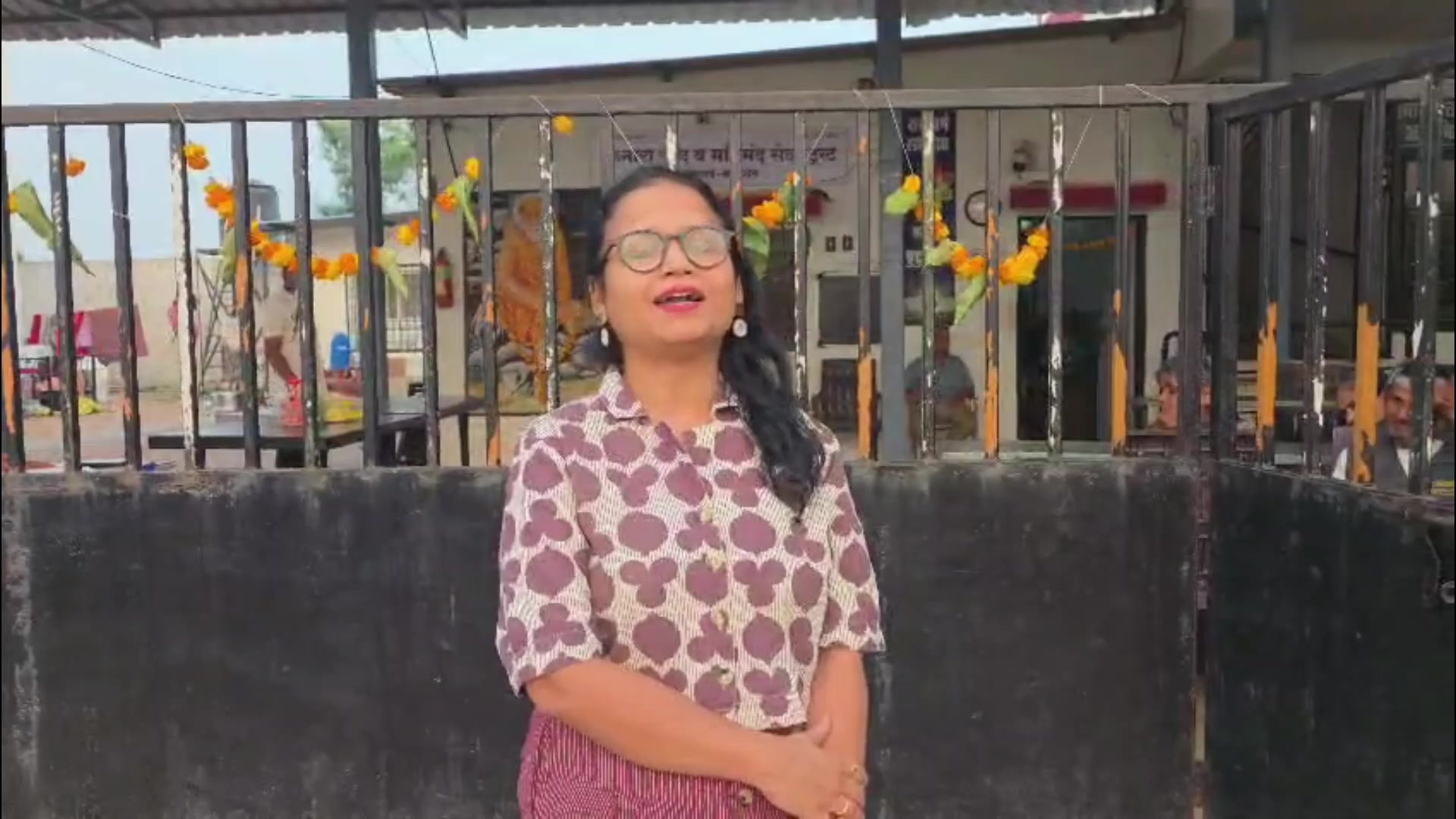 Director Pallavi Pawar at the entrance gate of Kinara Vruddha Ashram Kamshet